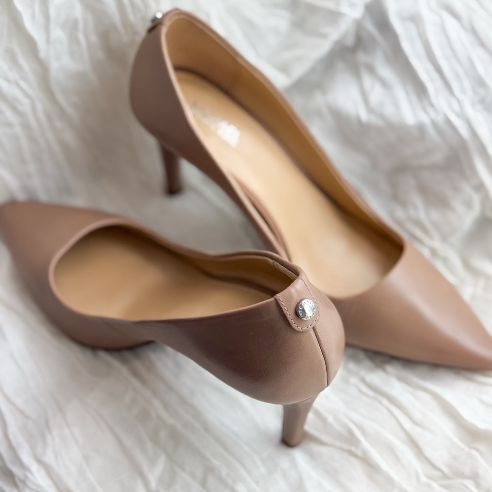 MICHAEL Michael Kors Tan Pointed-Toe Heels